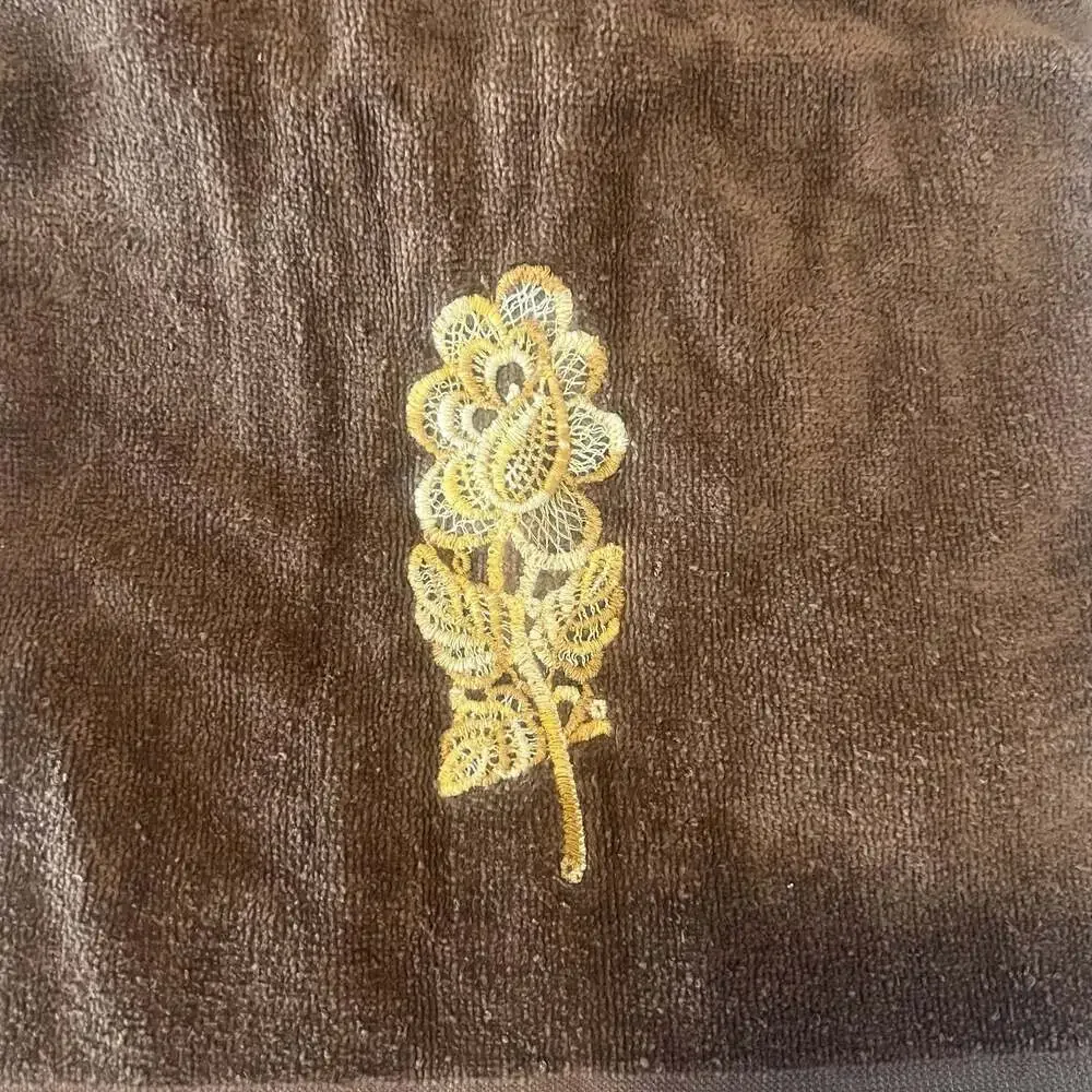 VTG Cannon Brown Fingertip Guest Towels Set of 2 Gold Lace Floral Fringe 11 X 18